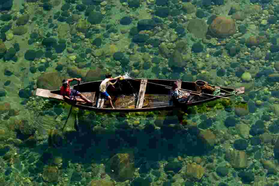 Umngot River Dawki - One of the cleanest river in Asia-How to Travel Meghalaya from Kolkata